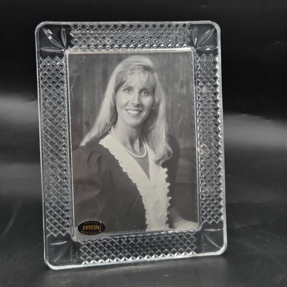 Vintage 5x7 Opening Heavy 24% Lead Crystal Picture Frame  Made in USA Retro‎